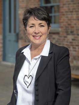 Photo of Kim Shaw